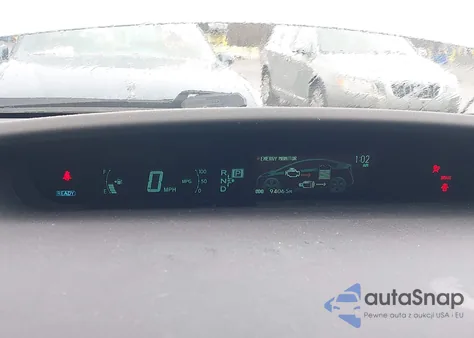 2010 Toyota Prius Iii z USA, uszkodzony, nr VIN JTDKN3DU6A0137714